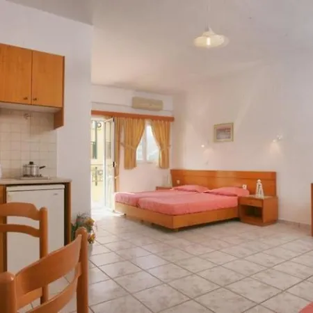 Royal House דירה הרסוניסוס